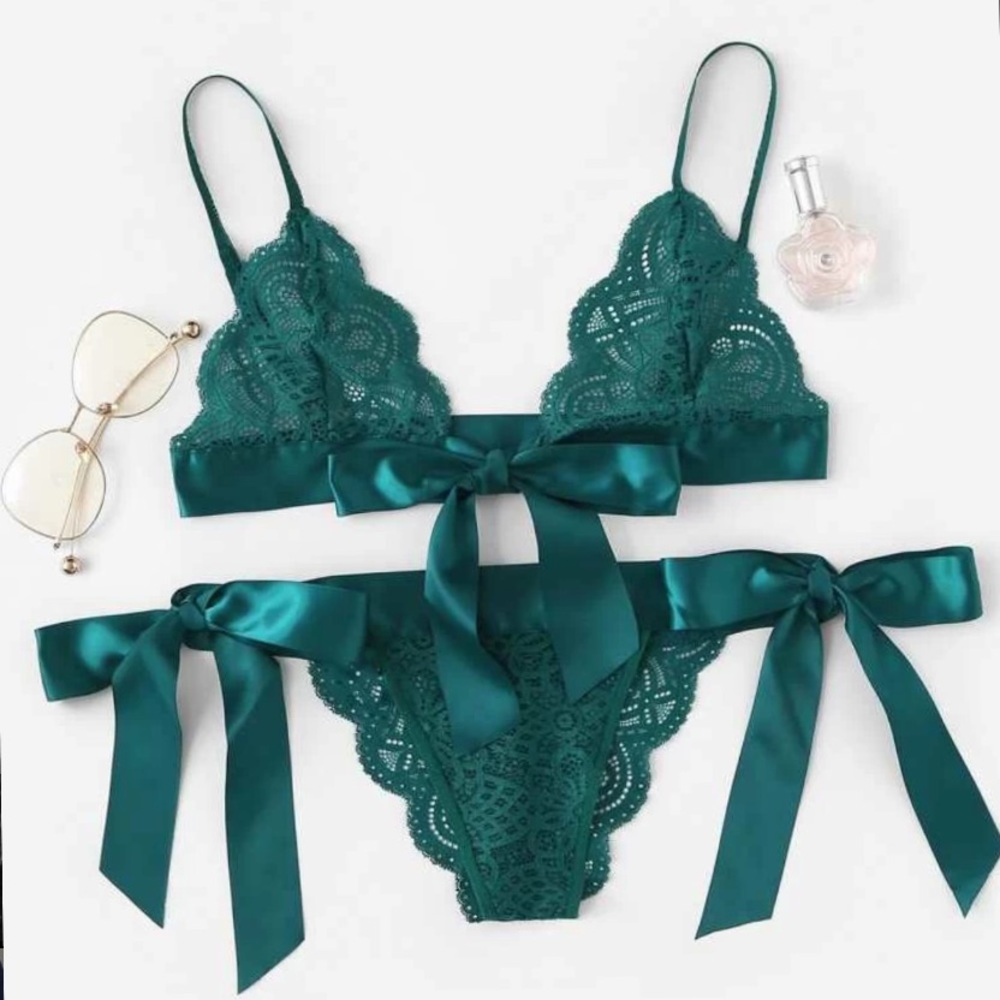 Green Lace Lingerie Set